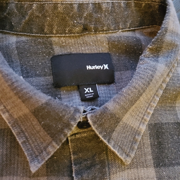 Hurley Flannel - Picture 2 of 5